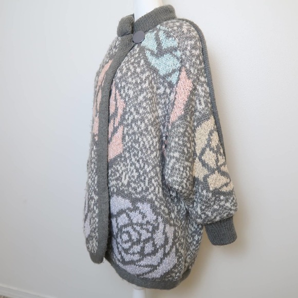 Vintage 80s grey and pink rose floral slouchy dolman sleeve cardigan sweater S - Picture 3 of 8